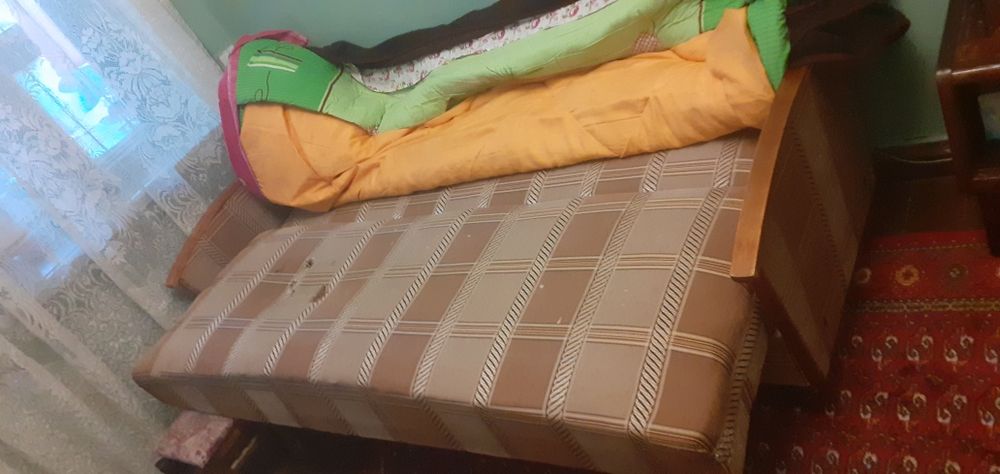 Продаётся старая мебель