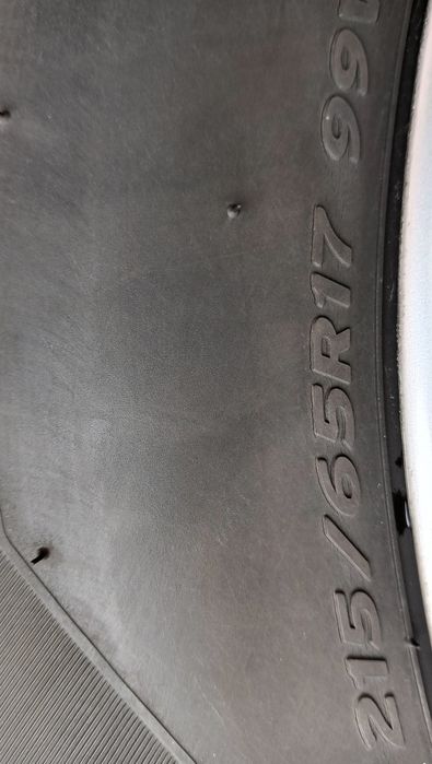 Vând 4 anvelope vara Hankook