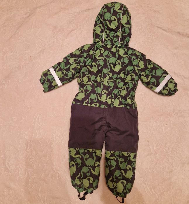 Продам комбинезон на мальчика