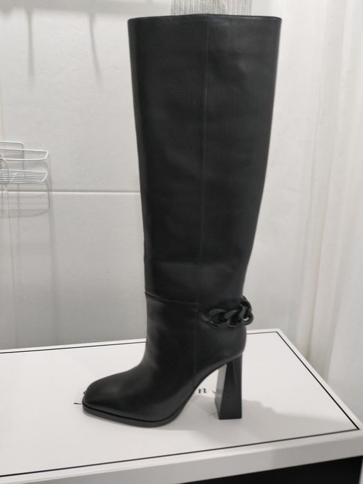 Женские сапоги  новые