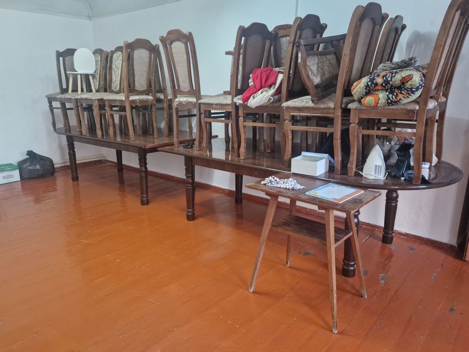 Стол 6м. 20стулясымен сатылады