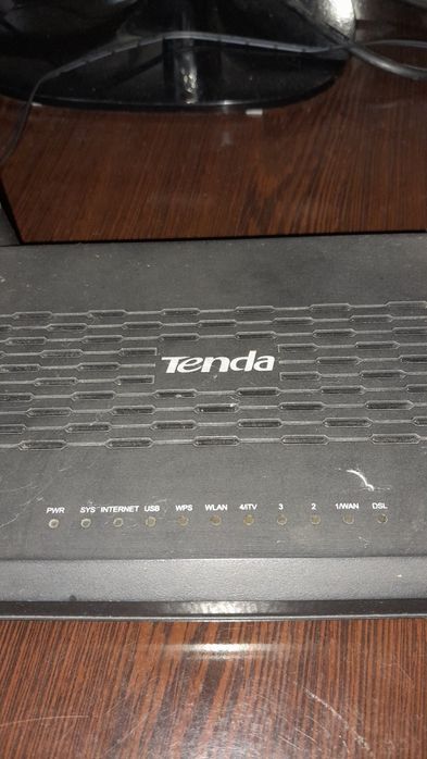Wi-Fi роутер Tenda D305