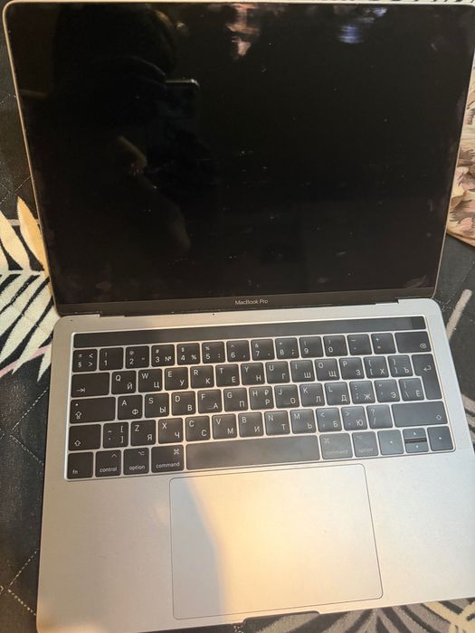 Macbook pro 13 2017 с touch bar