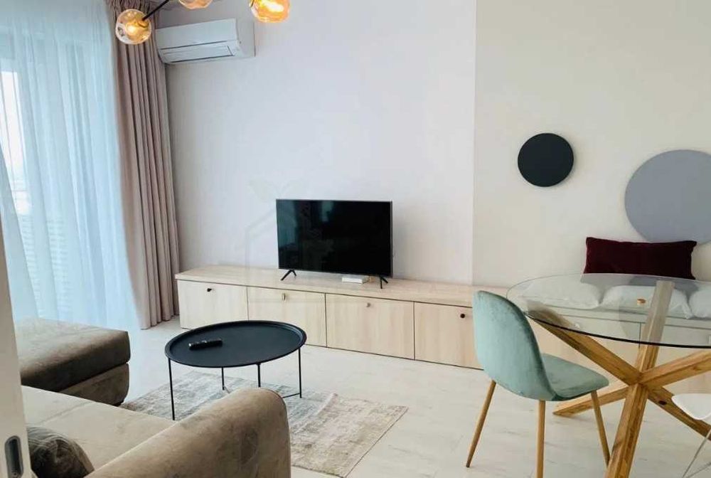 Дава се под наем Двустаен апартамент в Пловдив, Център - 65 кв.м за 290.7 € - Снимка #1