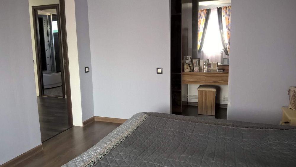 Дом в новом районе Алматы.