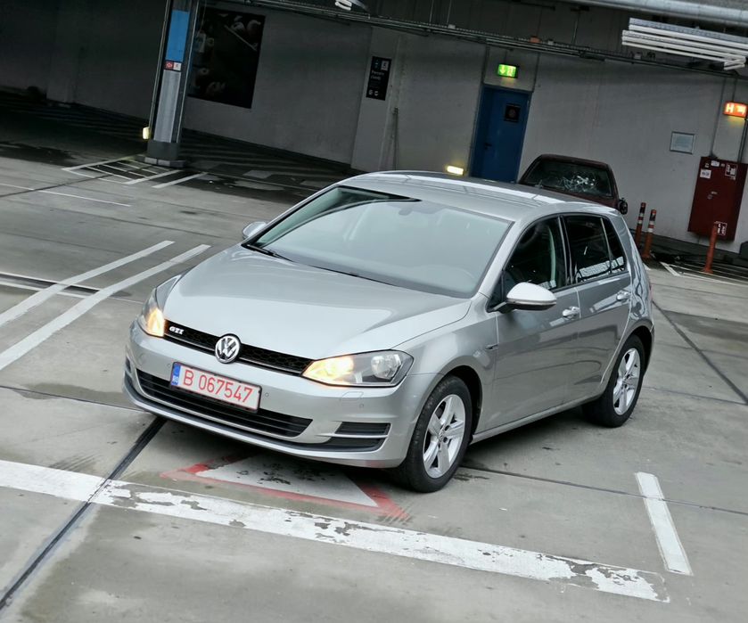 Volkswagen Golf 7 // 2014  // 1.2 Benzina