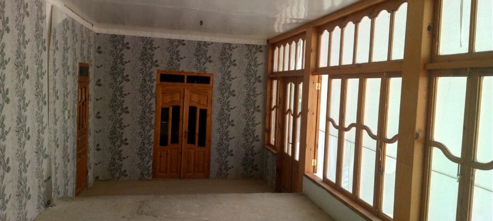 Sotiladi:6 xonali uy,