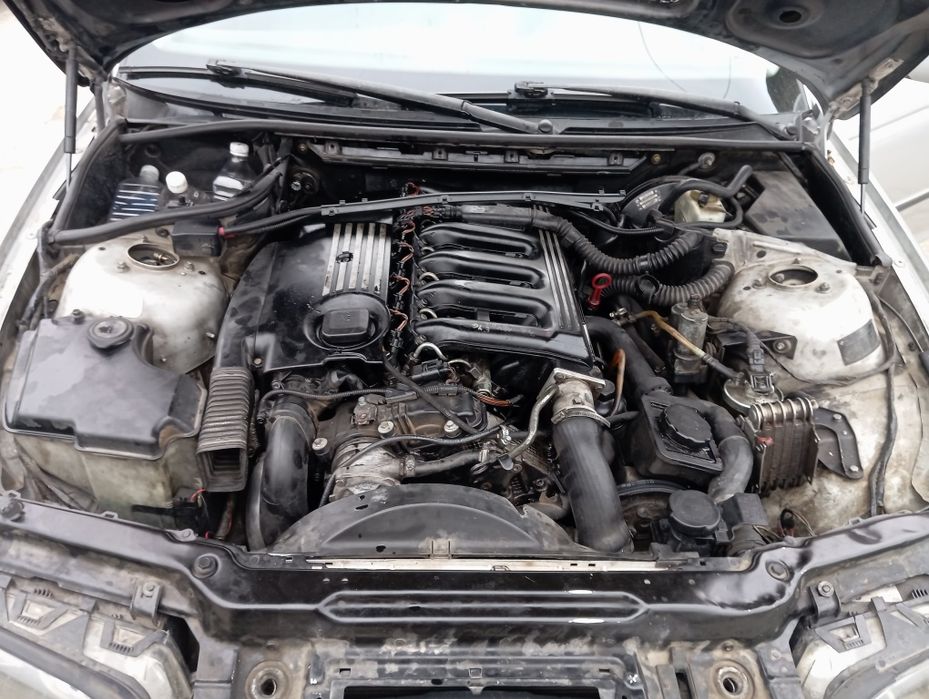 Продавам BMW E46 330D 184 На части