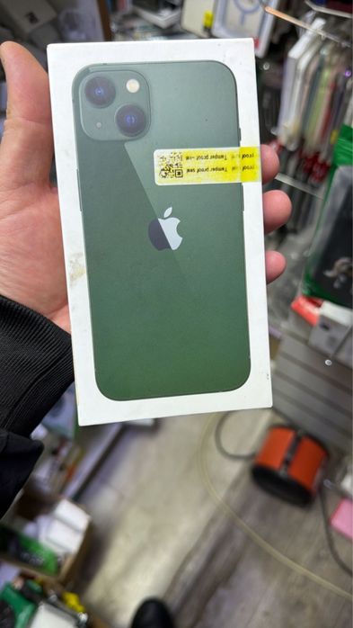 iPhone 13,128GB зеленый цвет