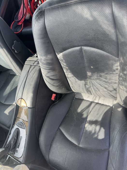 Кожен салон за мерцедес Е класа 2004г