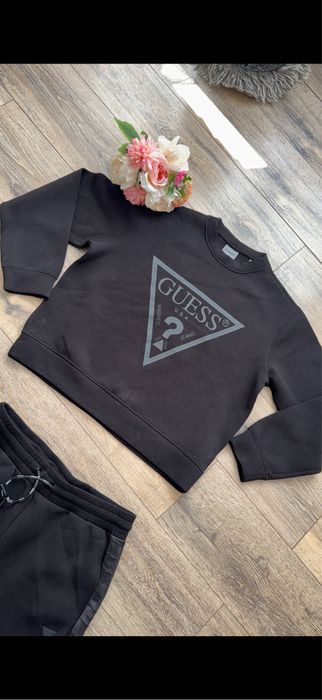 Дамски екип guess оригинален