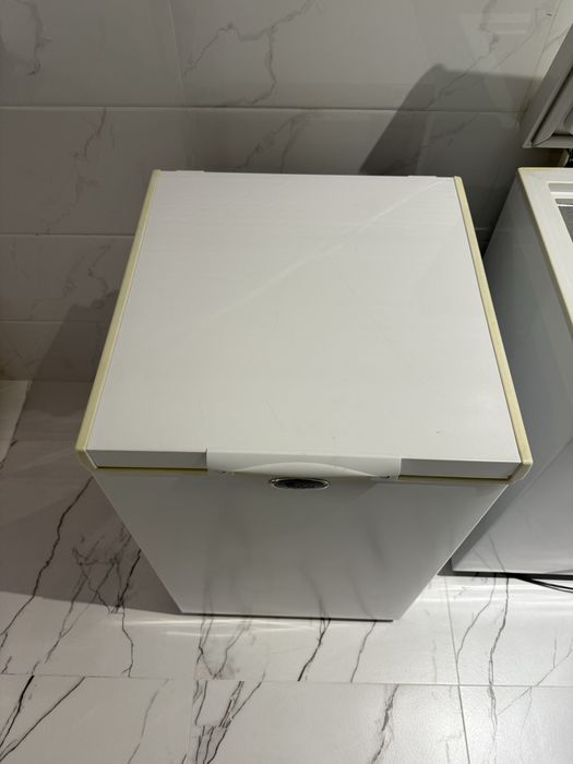 Морозильник Whirpool