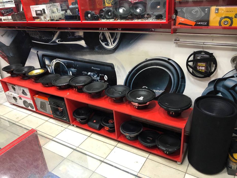 Hertz CS 300 S4  Сабвуферный динамик. Размер	12