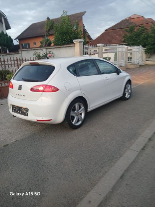 SEAT Leon 2008 — imagine 3