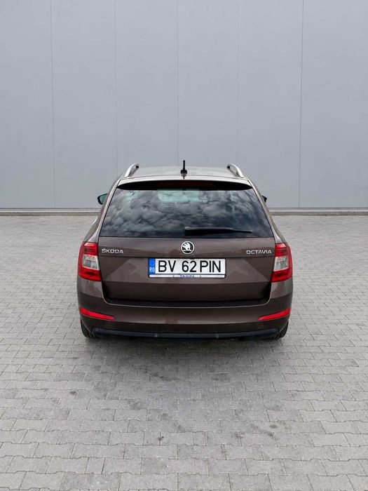 Škoda Octavia Combi 1.6 TDI DSG, 2016, 335.000 km — 6.000 €