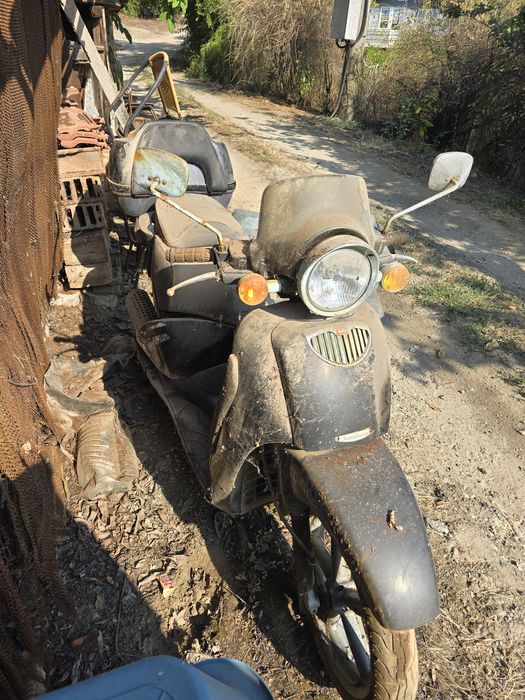 Aprilia Scarabeo 150 кубика