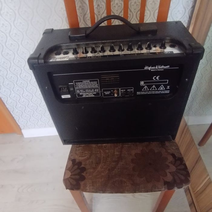 Продам электрогитару в отличном состоянии