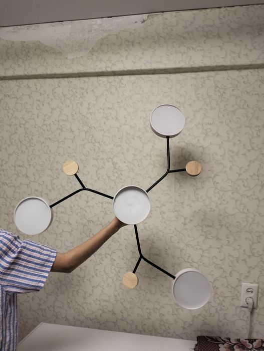 Люстра новая красивая