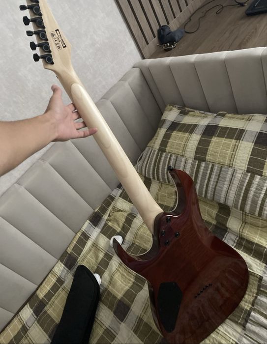 Электро гитара Ibanez GRG