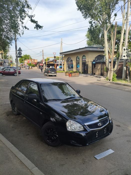 Авто  Лада Приора