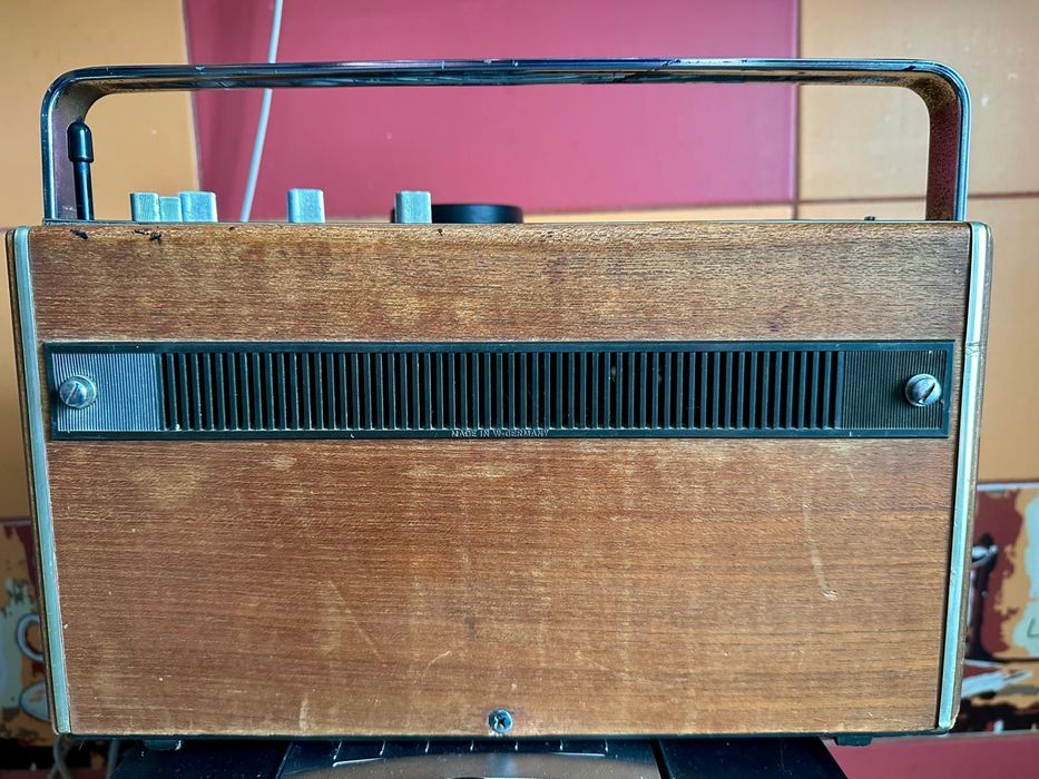 Vand radio TELEFUNKEN Bajazzo 
TS201
50-60Eur