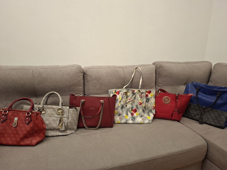 Дамски чанти Guess