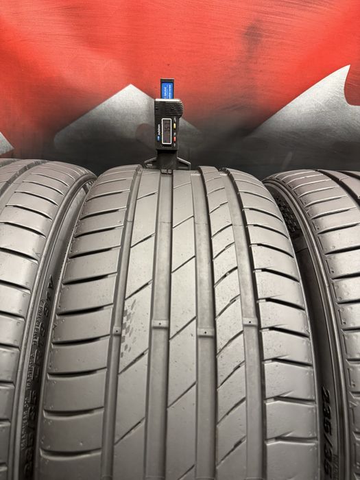 235 35 19, Летни гуми, Kumho EcstaPS71, 4 броя