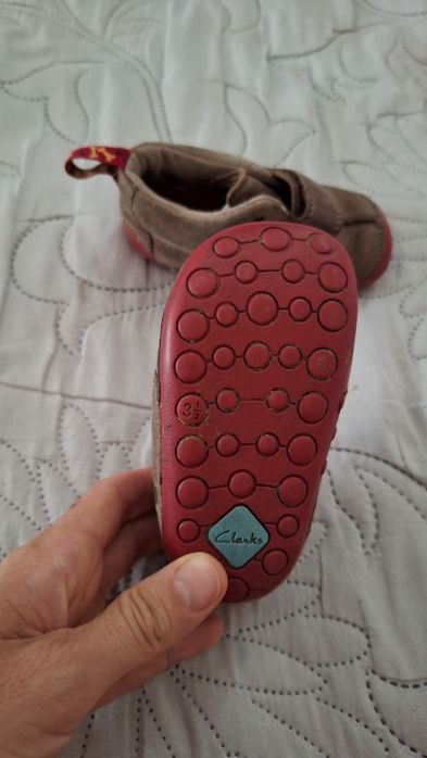 Pantofi Clarks nr 19