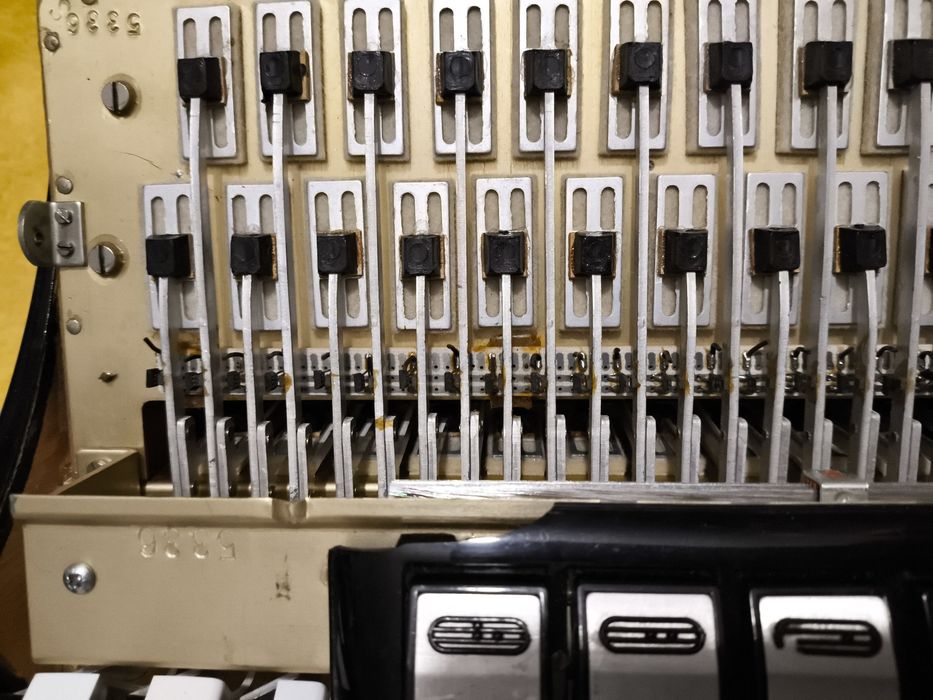 Акордеон Weltmeisyer  Cantus 4