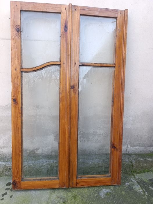 Продаются рамы двери деревянные в отличном состоянии