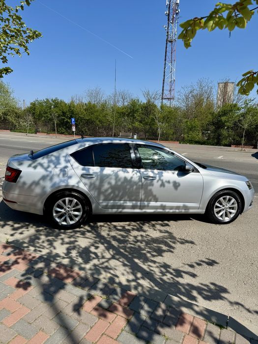 SKODA Octavia 2018 — imagine 5