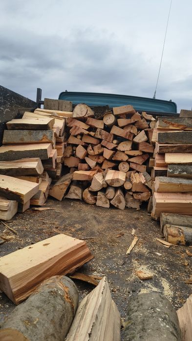 Lemn de foc esență tare...