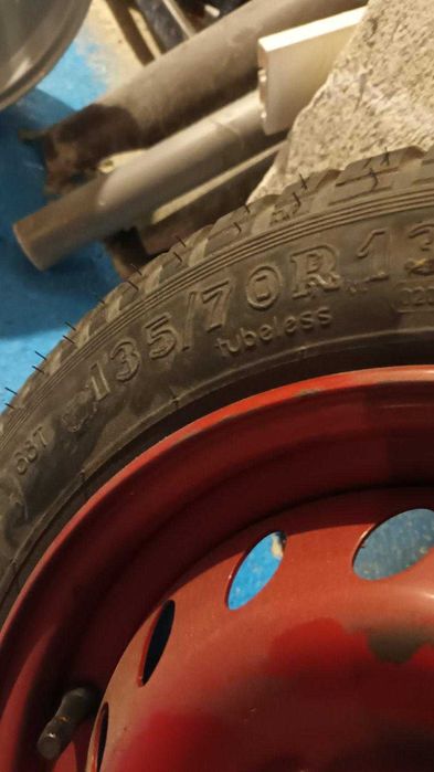Резервна гума патерица 135/70R13, много запазена