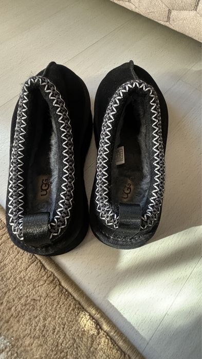 UGG различни