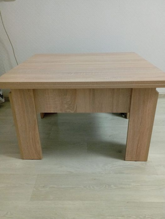 Продам раскладной стол новый.