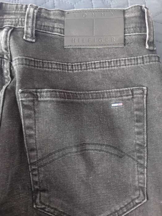 Blugi Tommy Hilfiger