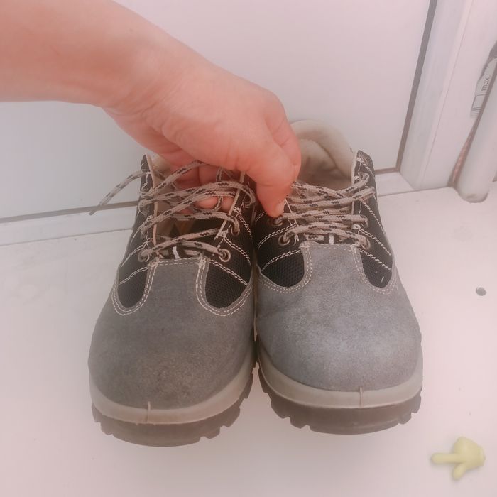 Продам спец обувь!