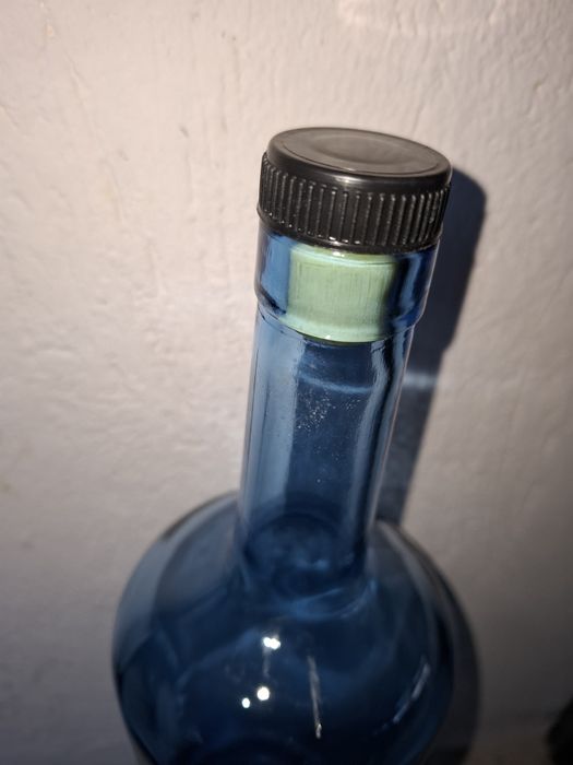 Стъклени еднолитрови бутилки