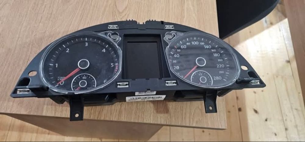 Cluster color 2D (ceasuri de bord)