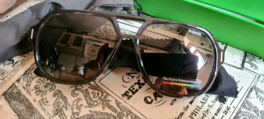 Продам солнцезащитные очки Polaroid