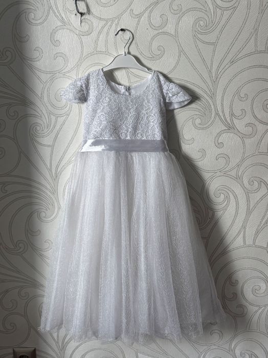 Платье нарядное для девочки на выпускной