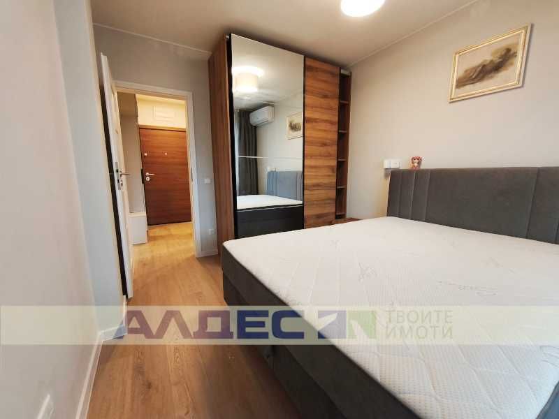 Обзаведен двустаен с паркомясто в Студентски Град!