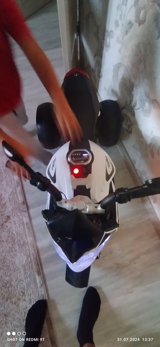 Мотоцикл на батарейках