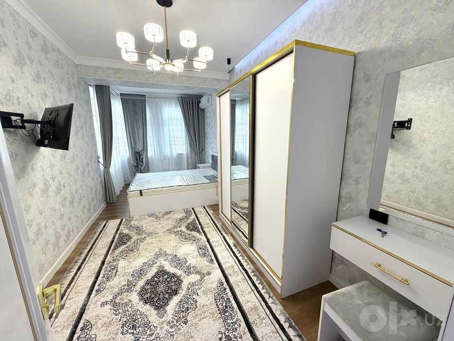 Сдаётся 2х комнатная квартира на 4этаже в районе Крытый рынок Стадион