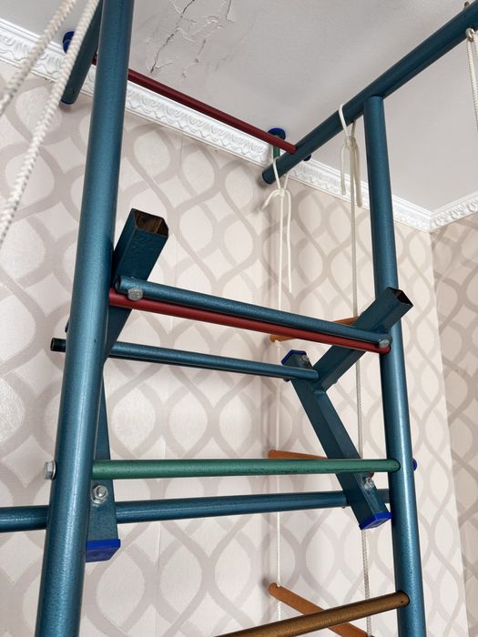 Продается шведская стенка