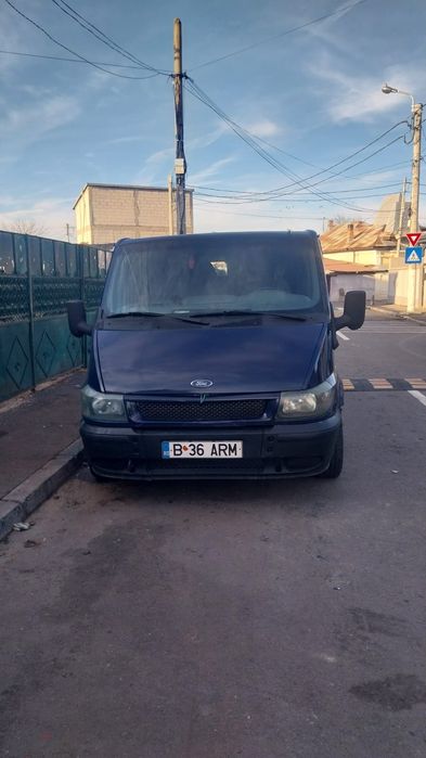 Vând doua masina ford tranzit și un ford fiesta 800 e negociabil