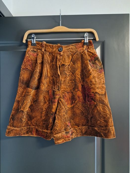 Haine dama în stare excelenta