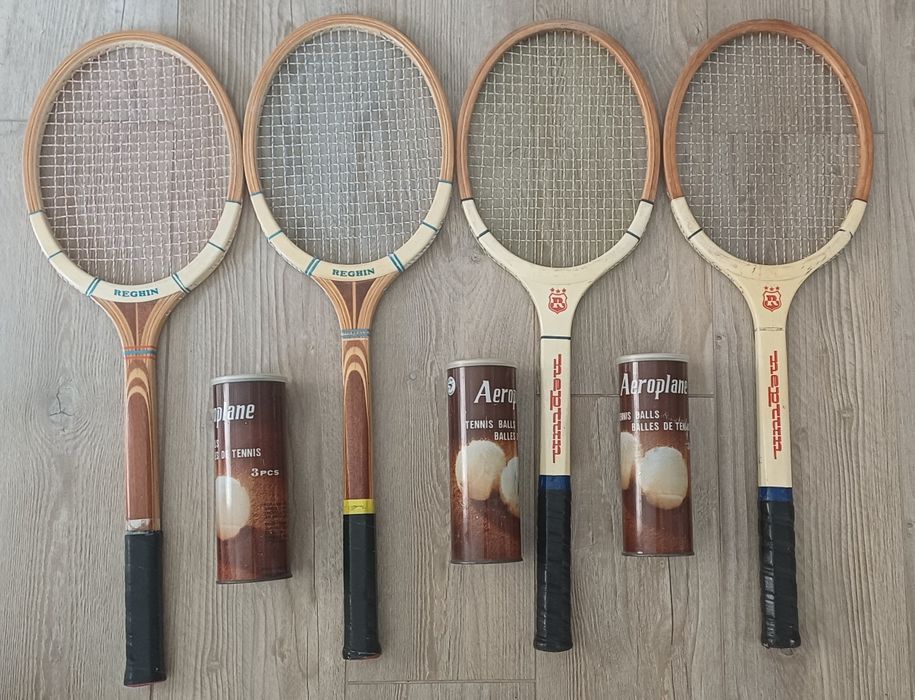 Paleta racheta din lemn tenis de camp Reghin si mingi noi vidate chinezesti Aeroplane