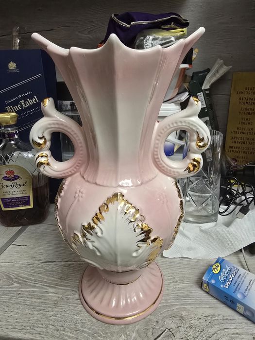 Японска порцеланова чаша , ръчна изработка. Италианска ваза