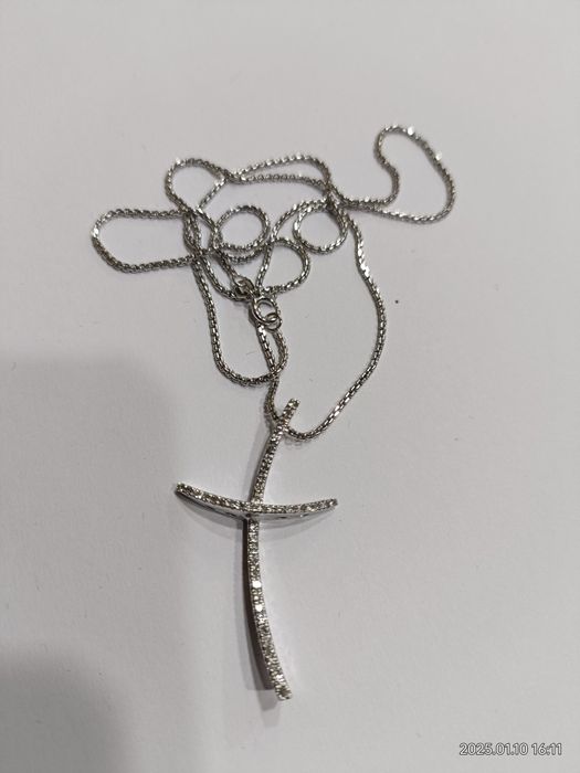 Vind cruce din aur 18kt cu diamante